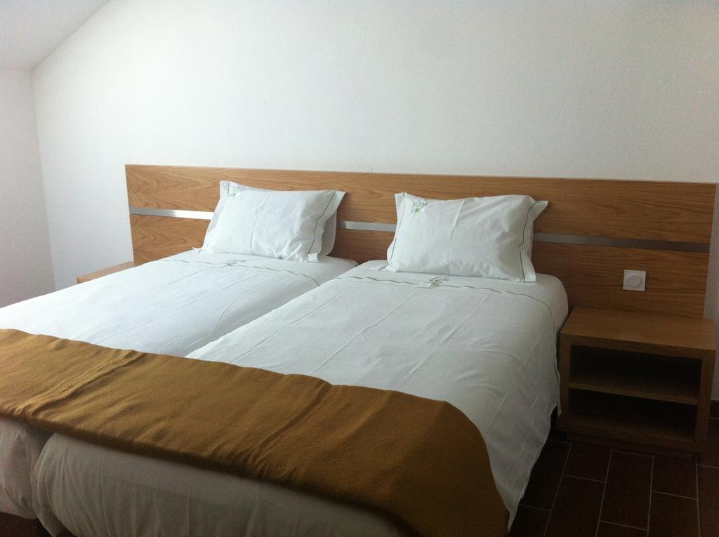 Gites Des Sablons Chatillon-sur-Marne Room photo